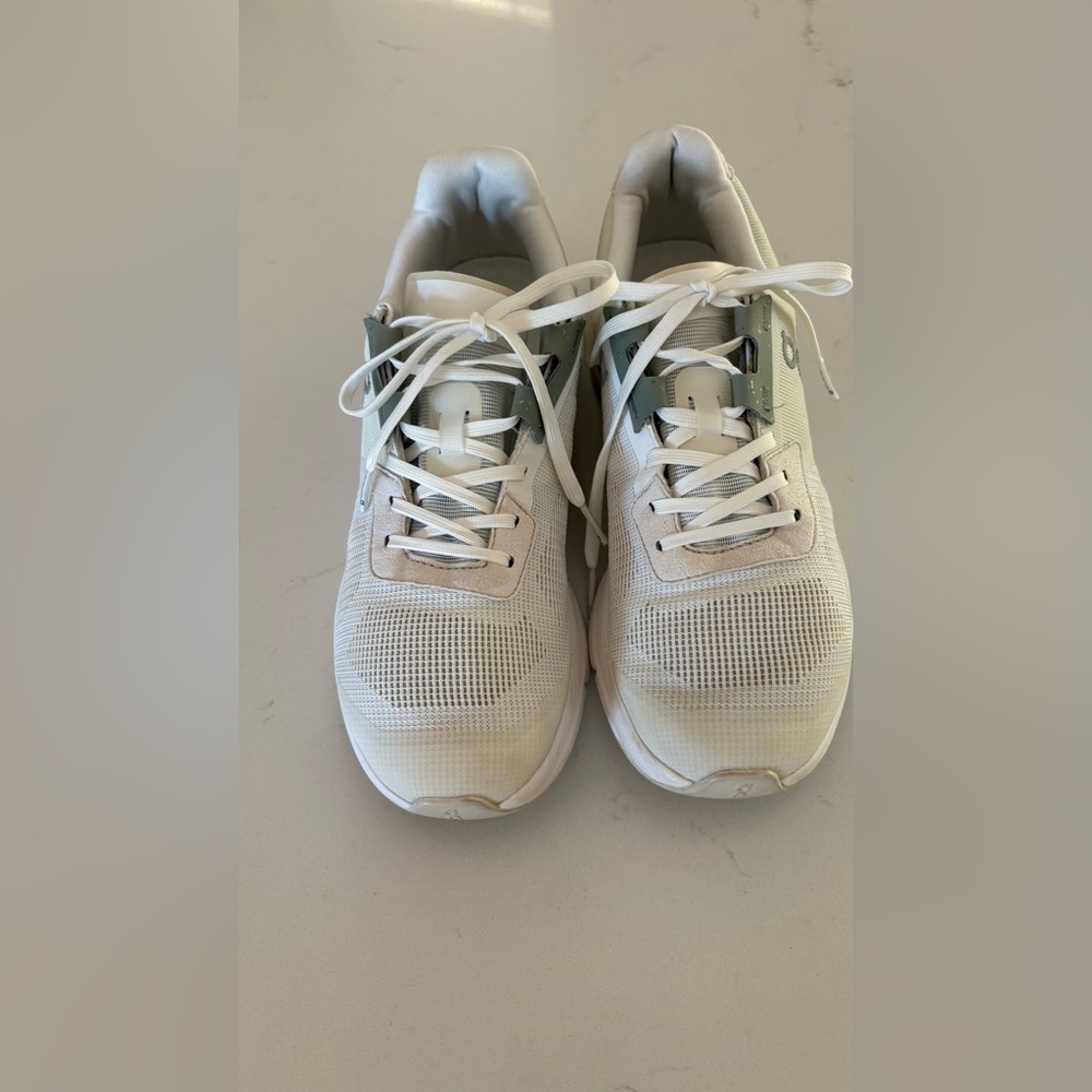OnCloud Drift Athletic Sneakers